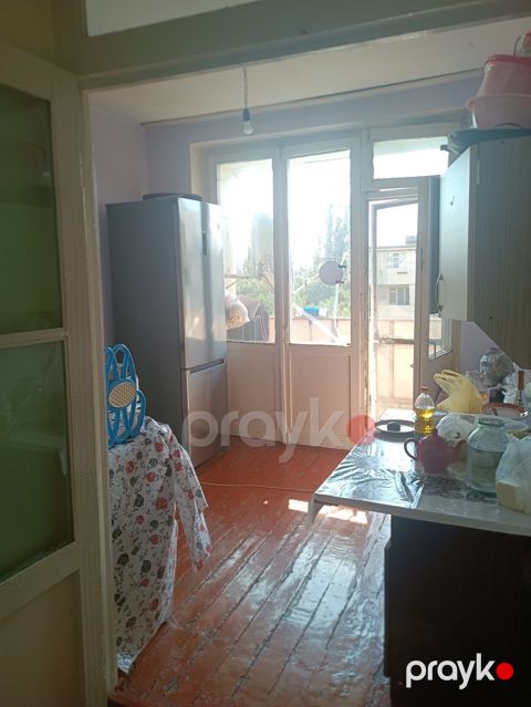 Satılır 3 otaqlı köhnə tikili 80 m² — Bakı