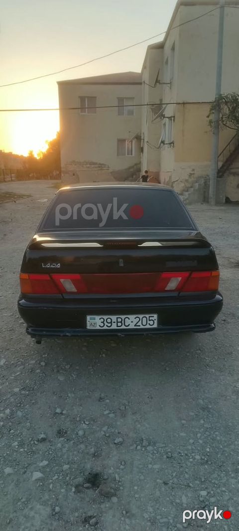 Lada 2115 Sedan – qara rəng - Kuzov: 4 qapılı sedan, qara rəng, arxa — Sumqayıt