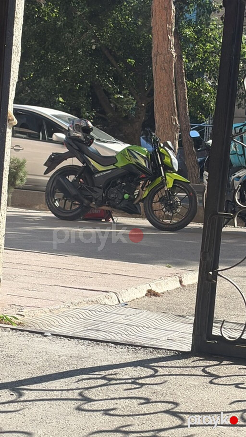 Model: Skymoto Express 200 (naked/street) Rəng: parlaq yaşıl-qara — Motosikletlər, Masazır (4)
