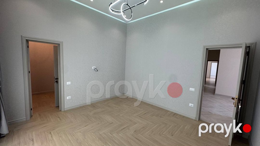 Satılır 5 otaqlı həyət evi/bağ evi 330 m² — Ev, villa, Bakı (12)
