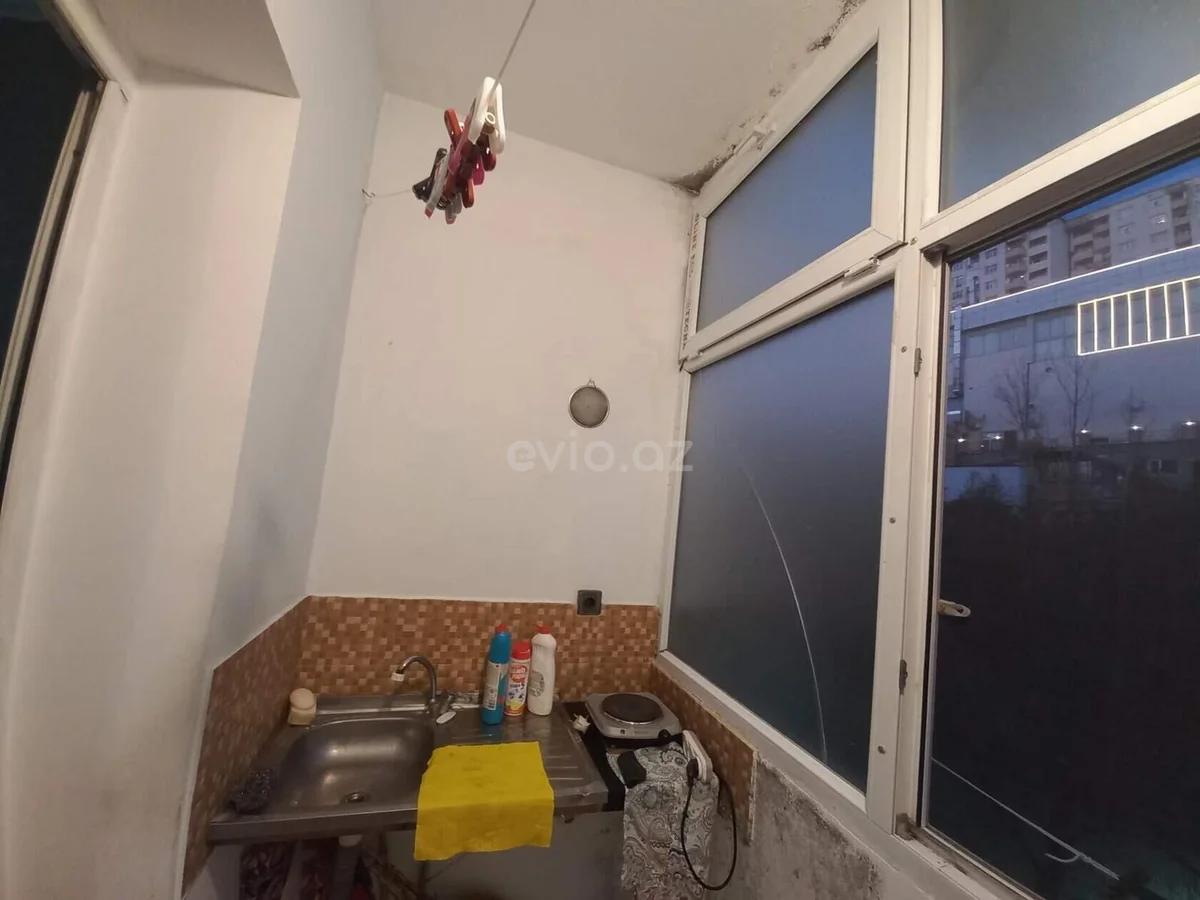 1 otaqlı orta təmirli mənzil satılır Əhmədli qəsəbəsində — Mənzil, Bakı (3)