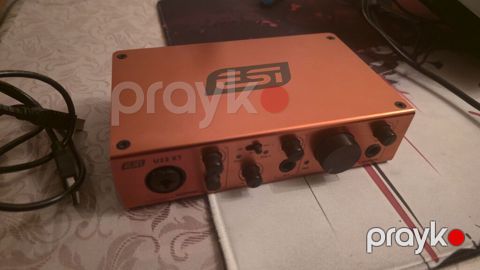 ESI U22 XT USB audio interfeys Salam köçdüyüm üçün cox — Xırdalan
