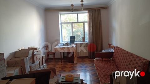 Satılır 3 otaqlı köhnə tikili 75 m² — Bakı