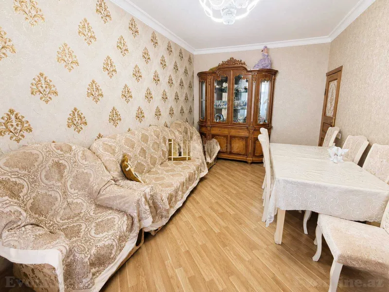 Satılır 3 otaqlı Mənzil Köhnə tikili 70 m² Bakı, Nizami r., Qara Qarayev m — Mənzil, Bakı (2)