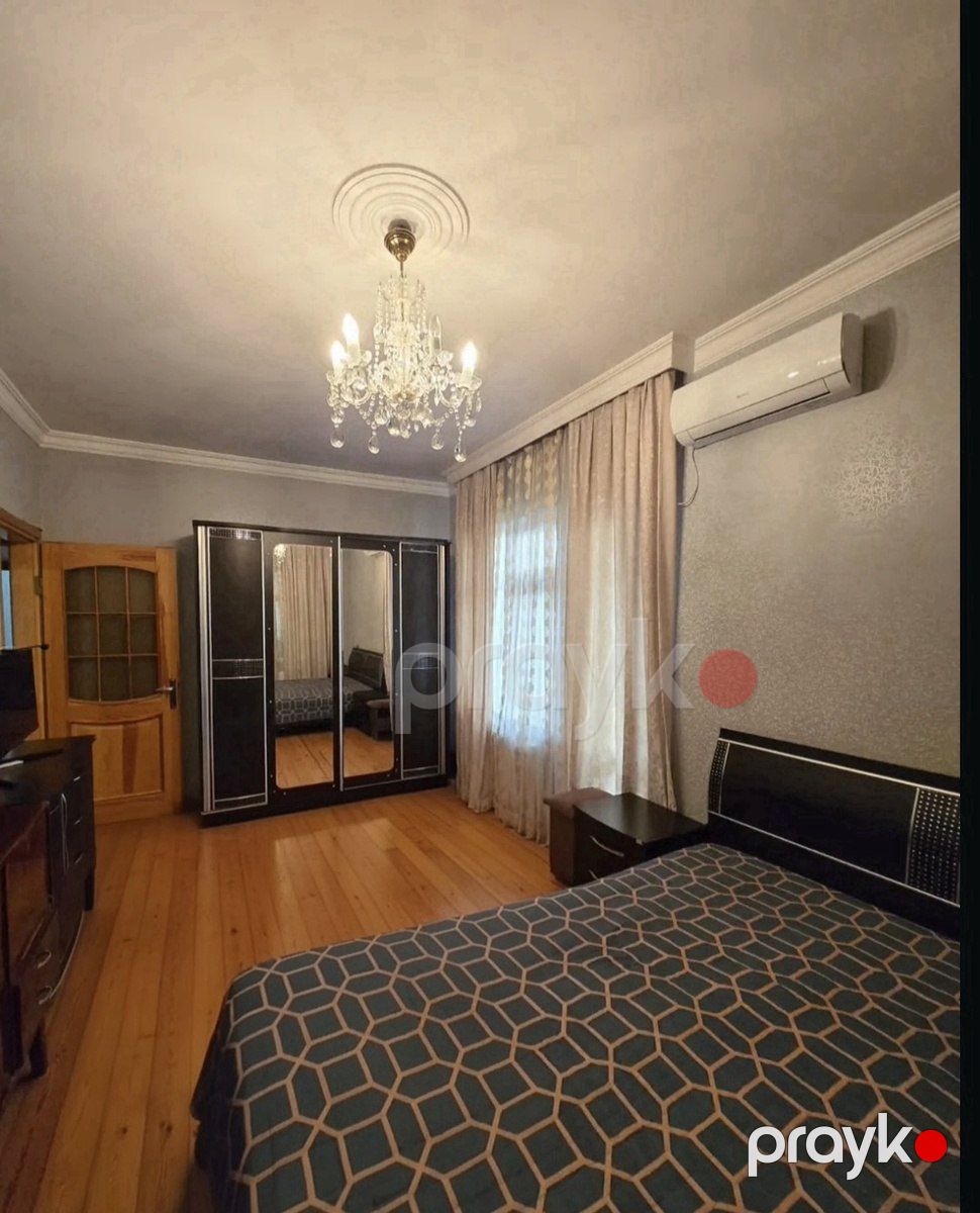 Satılır 4 otaqlı köhnə tikili 110 m² — Mənzil, Bakı (3)