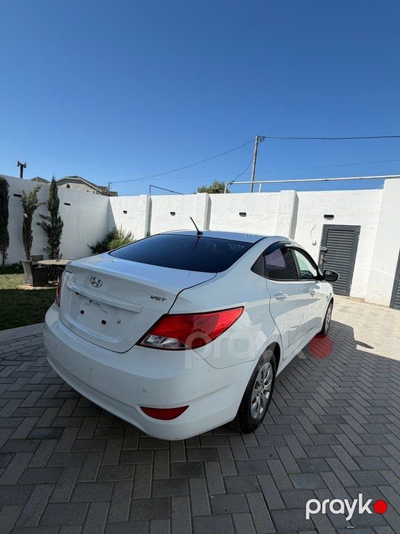 Hyundai Accent, 1.6 L, 2016 il, 179 432 km — Avtomobillər, Bakı (5)