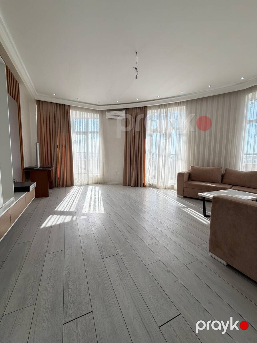 Satılır 3 otaqlı yeni tikili 135 m² — Mənzil, Bakı (2)