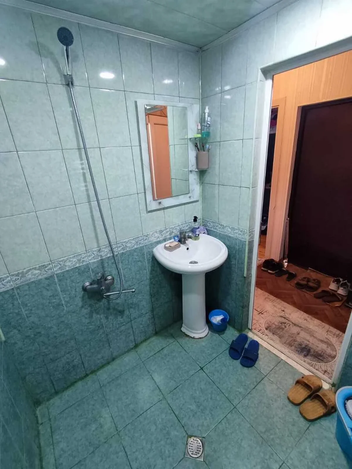 2 otaqlı orta təmirli mənzil satılır Əhmədli qəsəbəsində — Mənzil, Bakı (8)