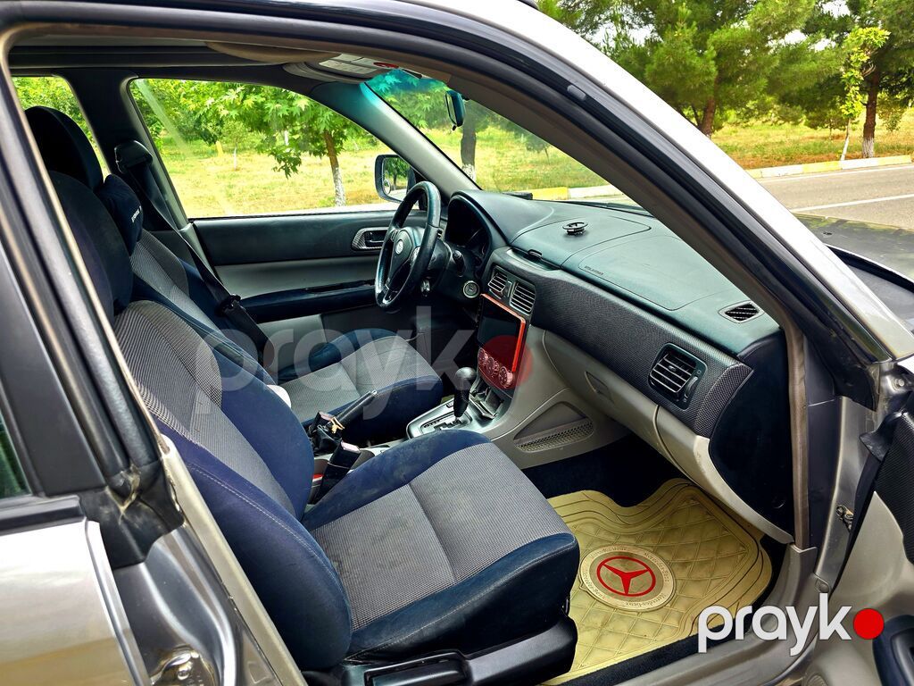 Subaru Forester – gümüşü rəngli, kompakt krossover/SUV Texniki — Avtomobillər, Qobustan (10)