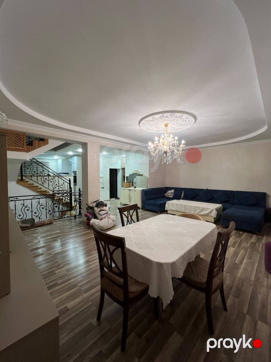 Satılır 4 otaqlı həyət evi/bağ evi 240 m² — Ev, villa, Bakı (2)