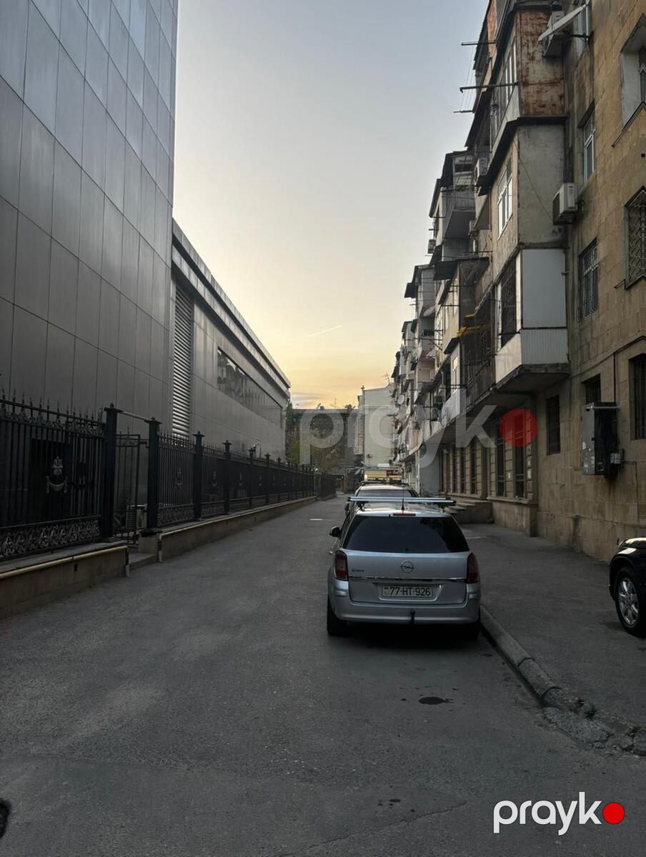 Satılır 2 otaqlı köhnə tikili 45 m² — Mənzil, Bakı (3)