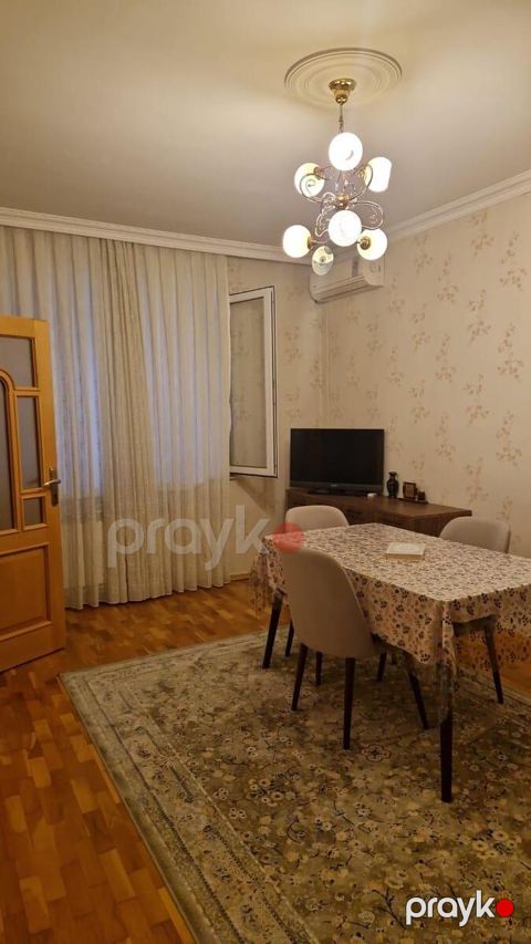 Satılır 2 otaqlı köhnə tikili 55 m² — Bakı