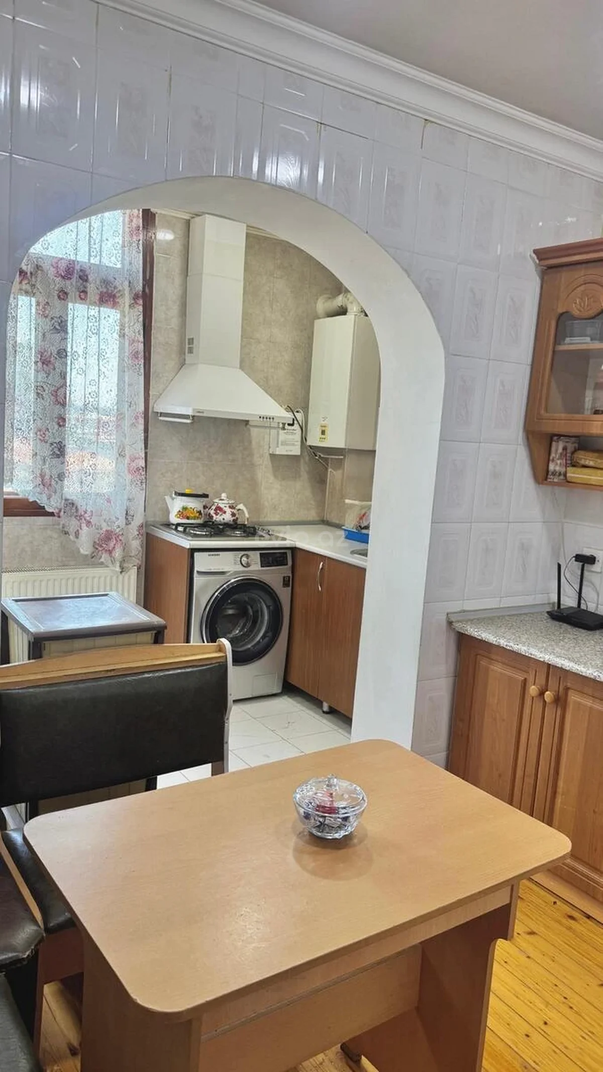 Kirayə 3 otaqlı mənzil Xalqlar Dostluğu metrosu yaxınlığında — Mənzil, Bakı (3)