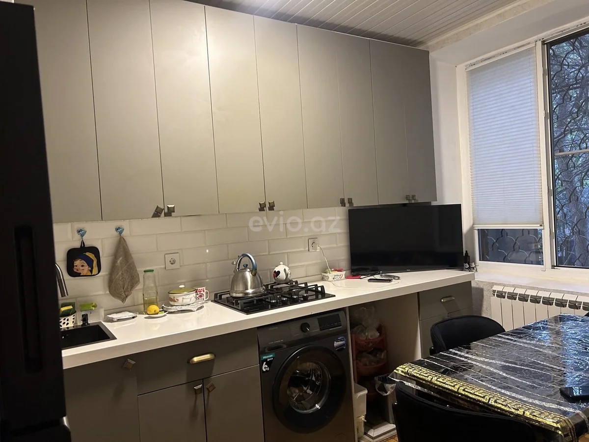 Kirayə 4 otaqlı mənzil Elmlər Akademiyası metrosu yaxınlığında — Mənzil, Bakı (10)