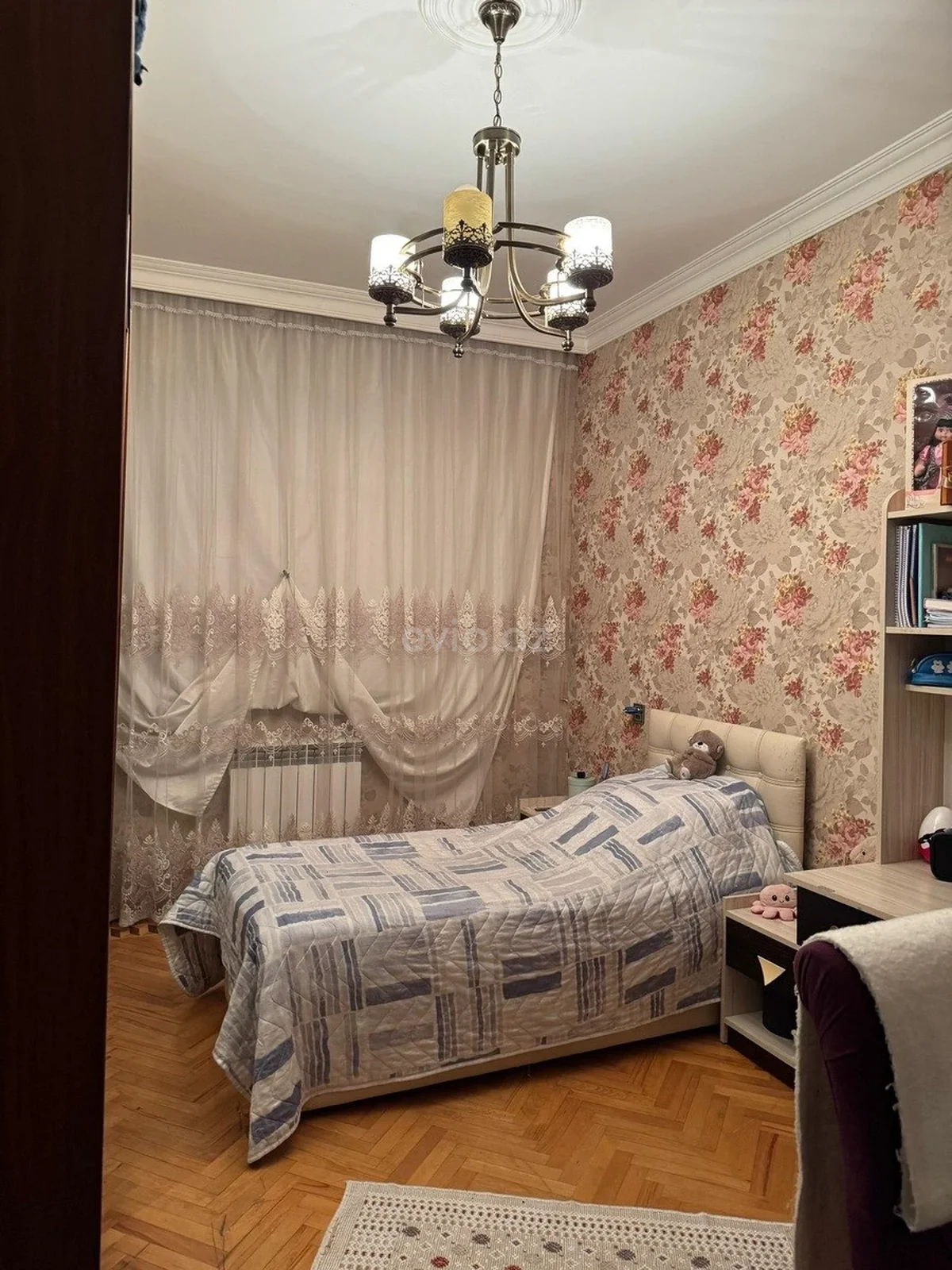 Kirayə 3 otaqlı mənzil Keşlə qəsəbəsində — Bakı