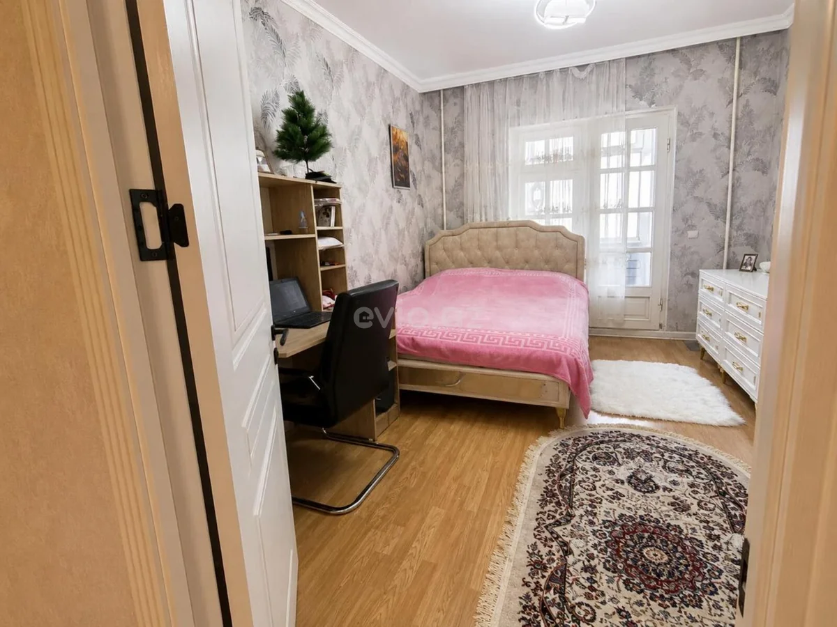 2 otaqlı tam təmirli mənzil satılır Yeni Günəşli qəsəbəsində — Mənzil, Bakı (7)