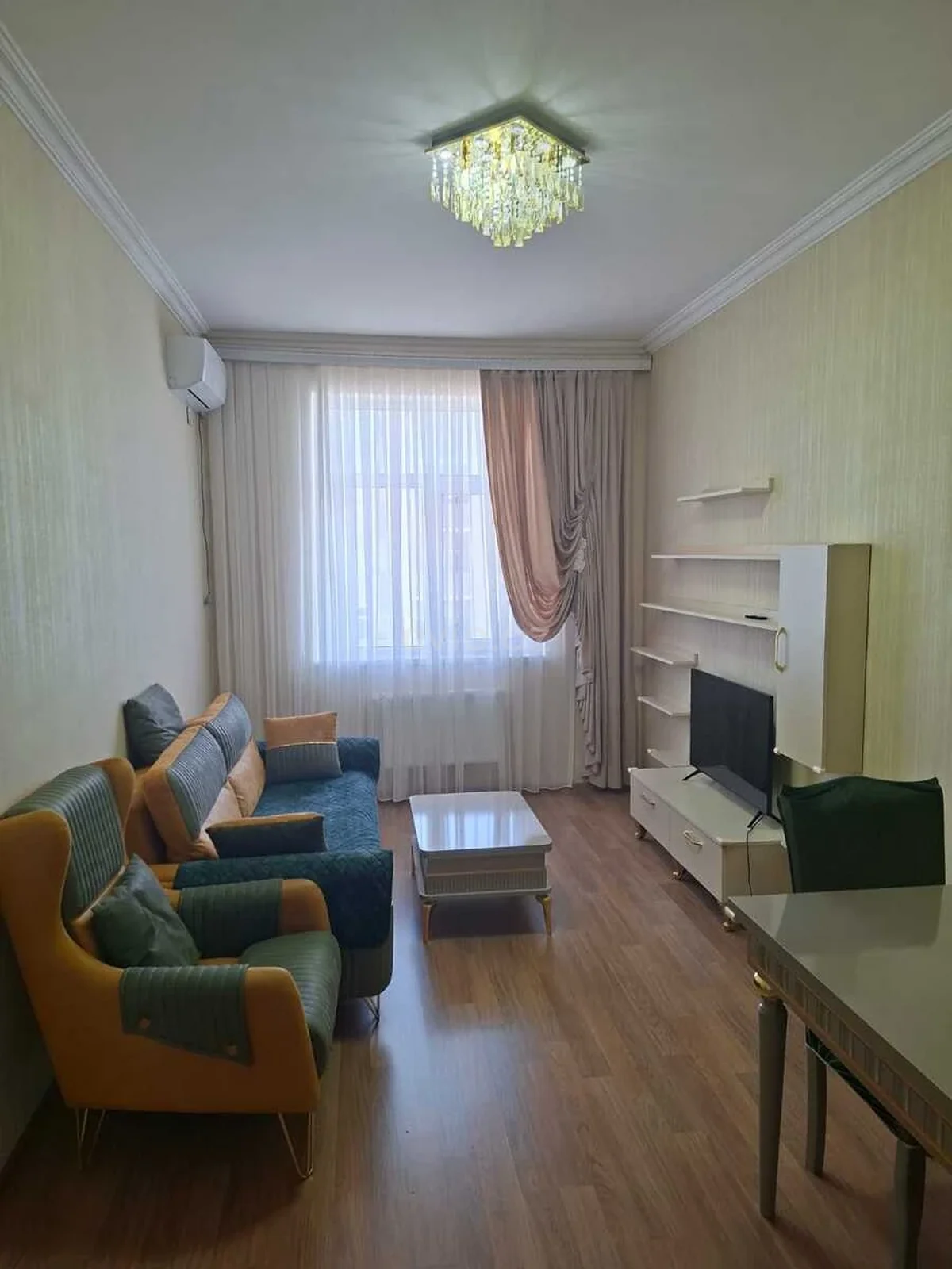 Kirayə 3 otaqlı mənzil Hövsan qəsəbəsində — Bakı