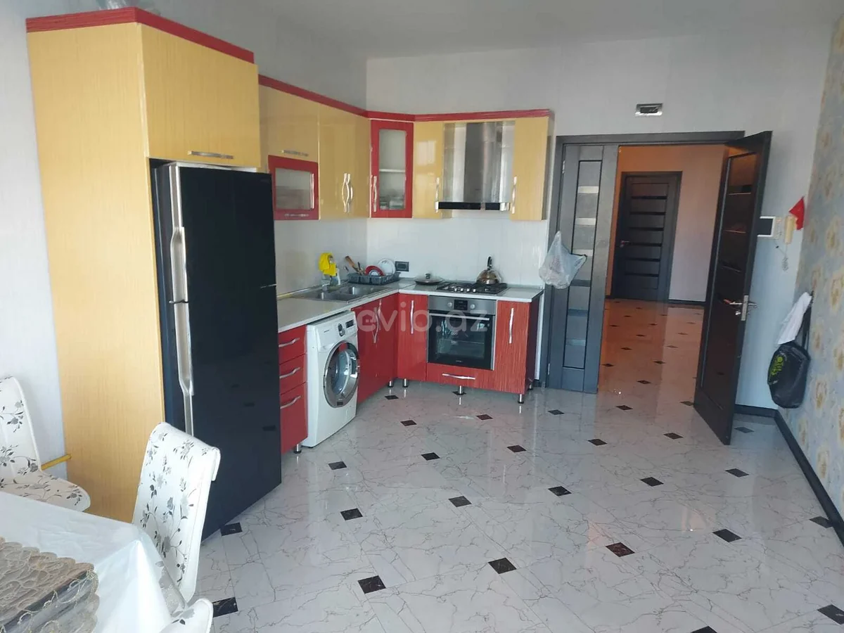 Kirayə 4 otaqlı mənzil Nəriman Nərimanov metrosu yaxınlığında — Mənzil, Bakı (5)