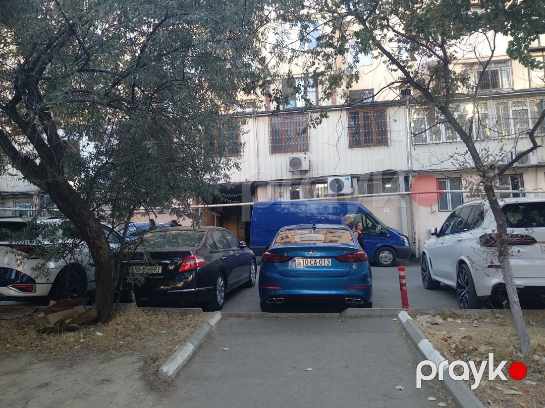 Satılır 2 otaqlı köhnə tikili 55 m² — Mənzil, Bakı (3)