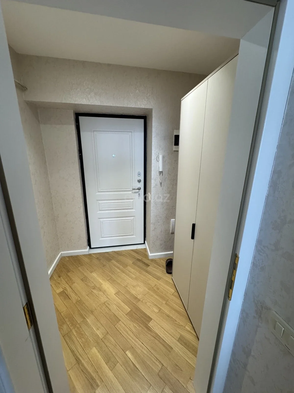 Kirayə 2 otaqlı mənzil 28 May metrosu yaxınlığında — Mənzil, Bakı (9)