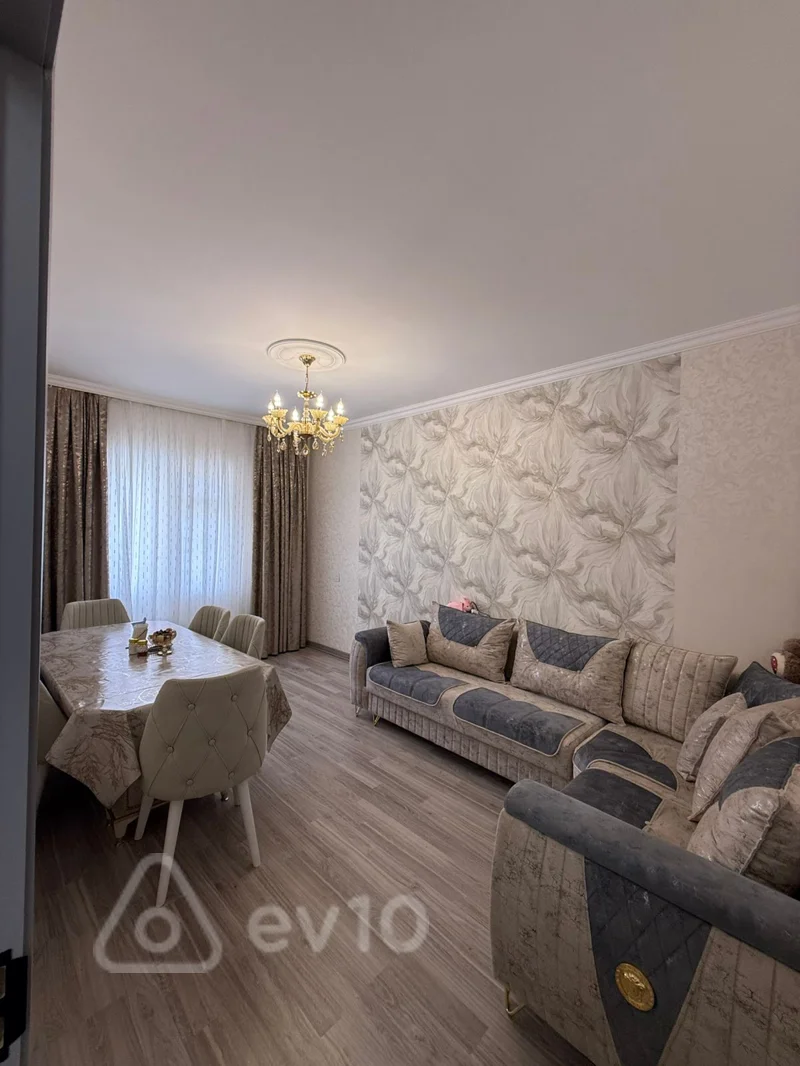 4 otaqlı mənzil, 110 m², Məhəmməd Xiyabani küçəsi — Bakı