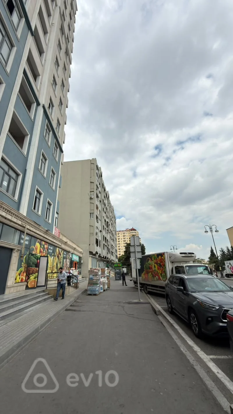2 otaqlı mənzil, 60 m², Yasamal r Abbas Mirzə Şərifzadə küçəsi — Mənzil, Bakı (11)
