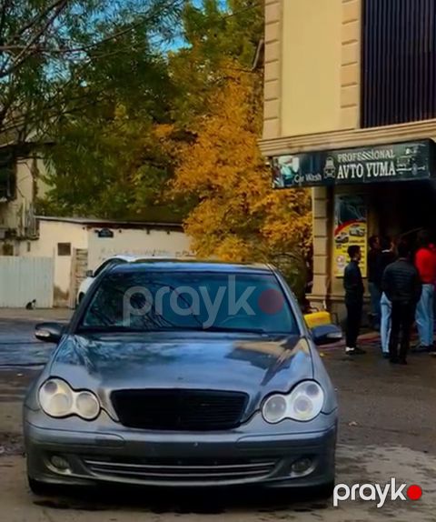 Mercedes C 320 4MATIC, 3.2 L, 2000 il, 275 000 km — Bakı
