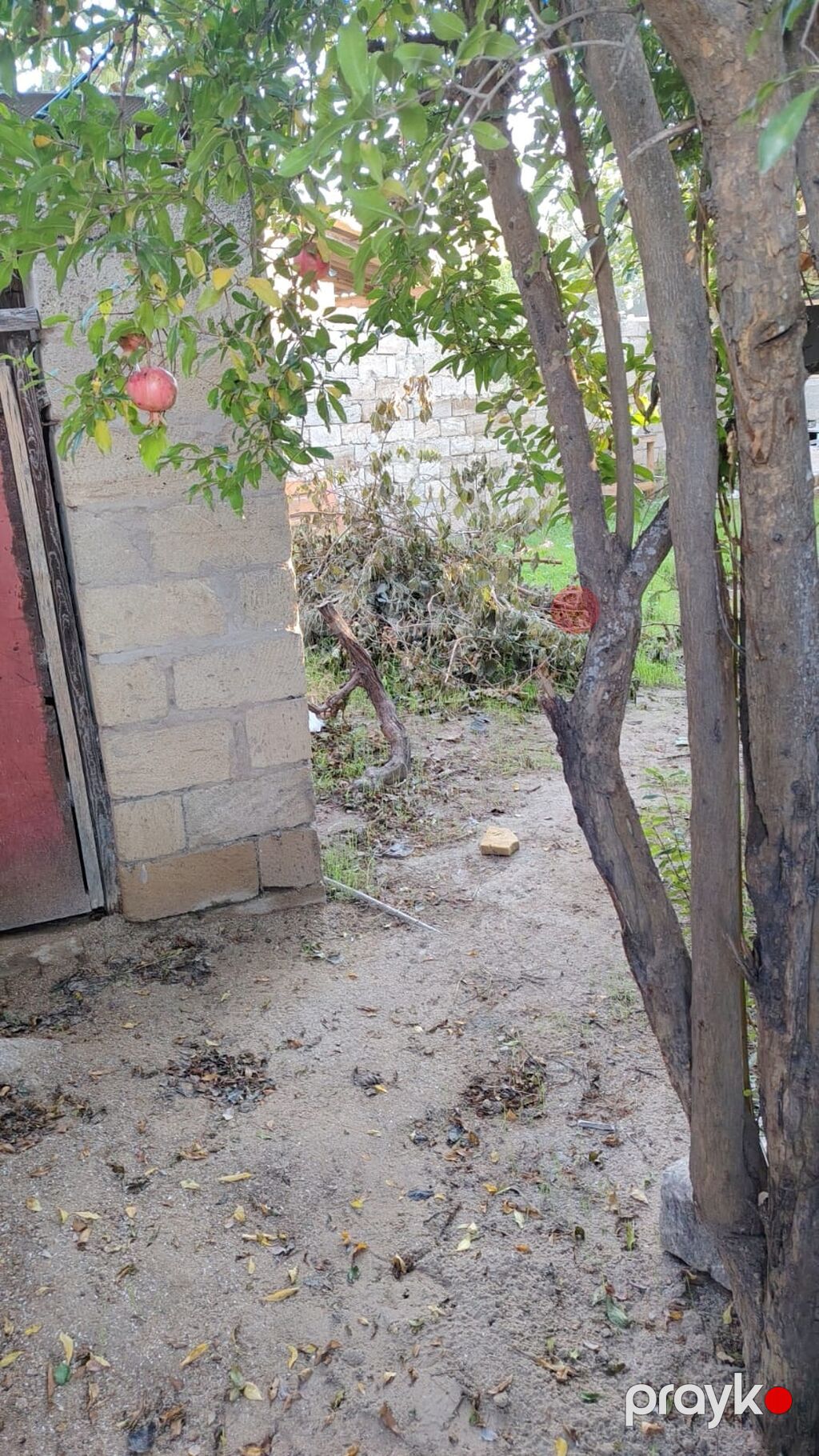 Salam maşataga karvan şadliq evin arxasinda yerlesir.yari tikilidir — Ev, villa, Bakı (7)
