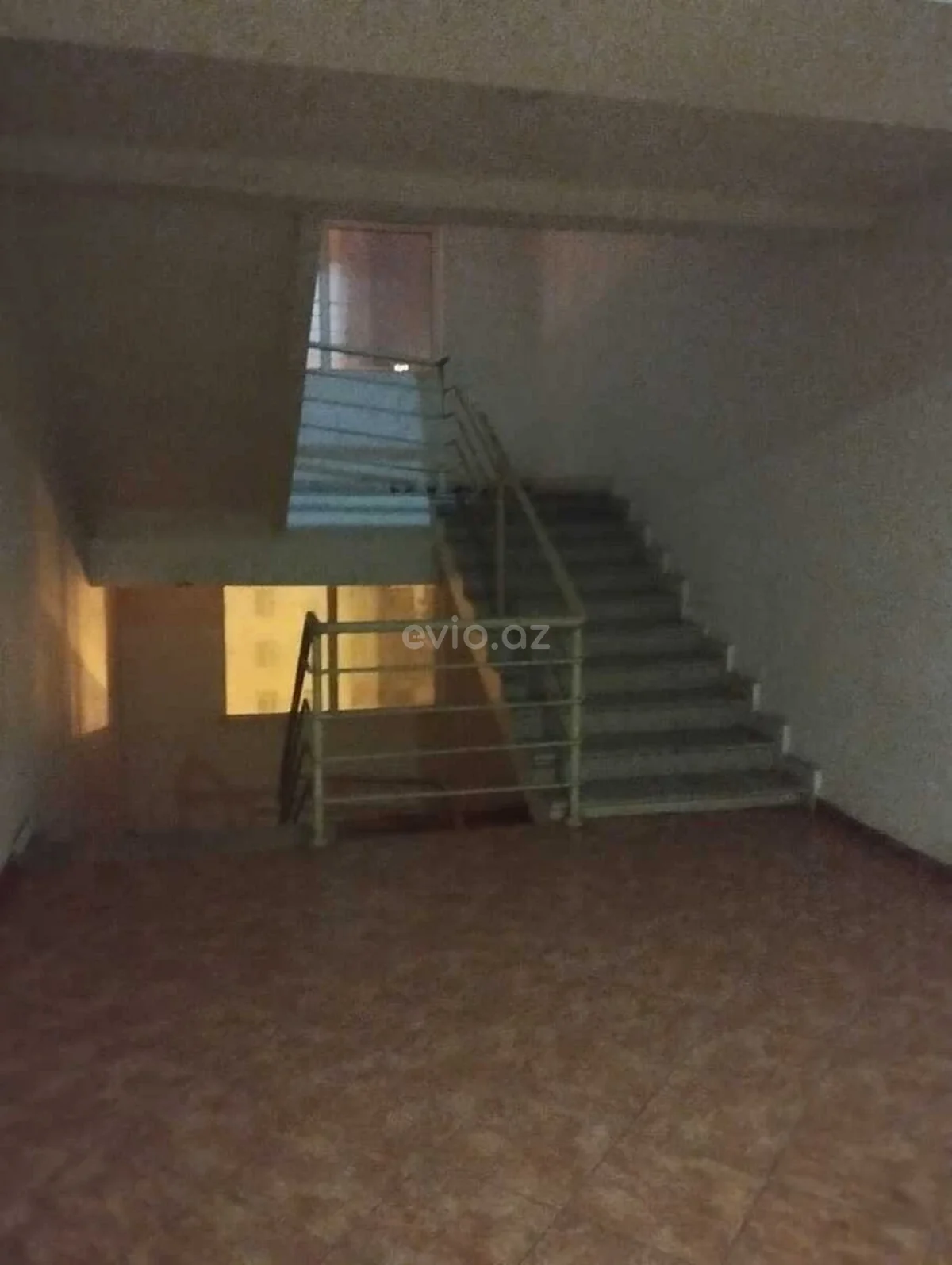 Kirayə 1 otaqlı mənzil Gənclik metrosu yaxınlığında — Mənzil, Bakı (7)