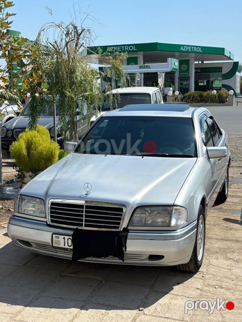 Mercedes C 180, 1.8 L, 1995 il, 273 607 km — Salyan