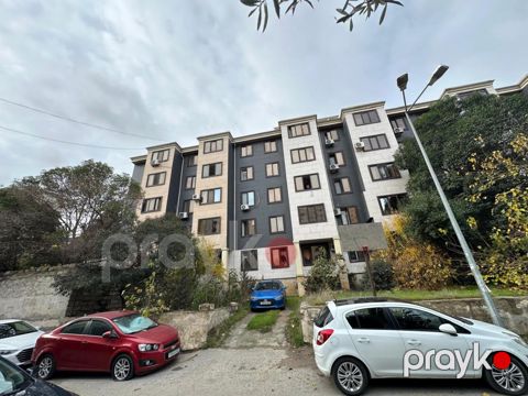 Satılır 3 otaqlı köhnə tikili 70 m²