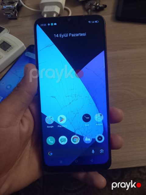 Realme C3, 2 GB, rəng - Qırmızı, Qırıq — Digah