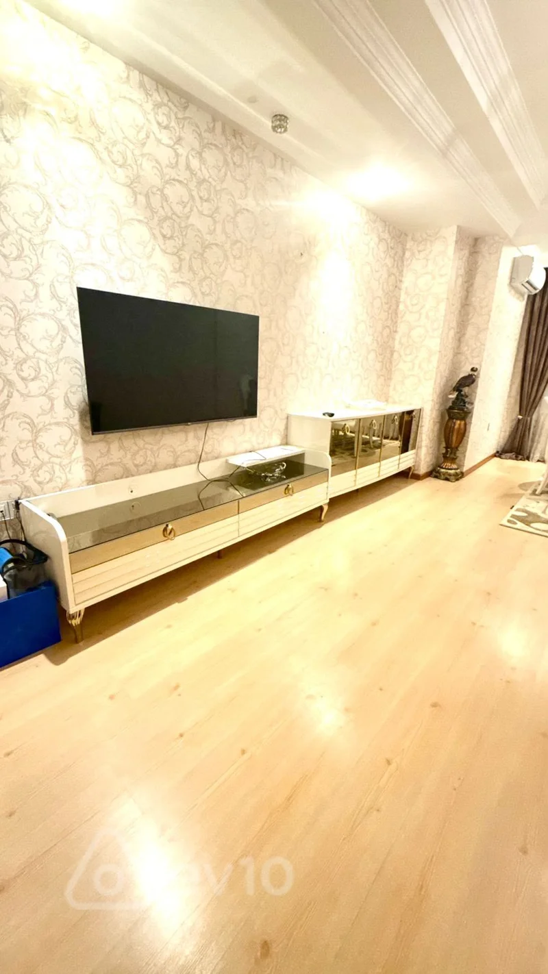 3 otaqlı mənzil, 185 m², Bakı, Bakı şəhəri, Mohsun Senani 106 — kirayə — Bakı