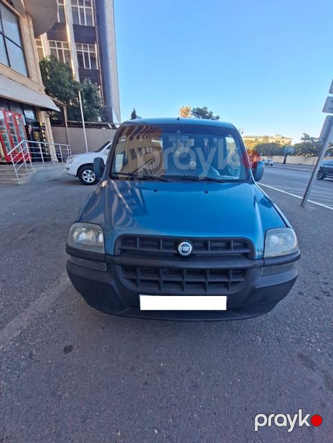Fiat Doblo (mavi rəng, miniven/furqon) Xüsusiyyətlər: - Korpus: 5 — Bakı