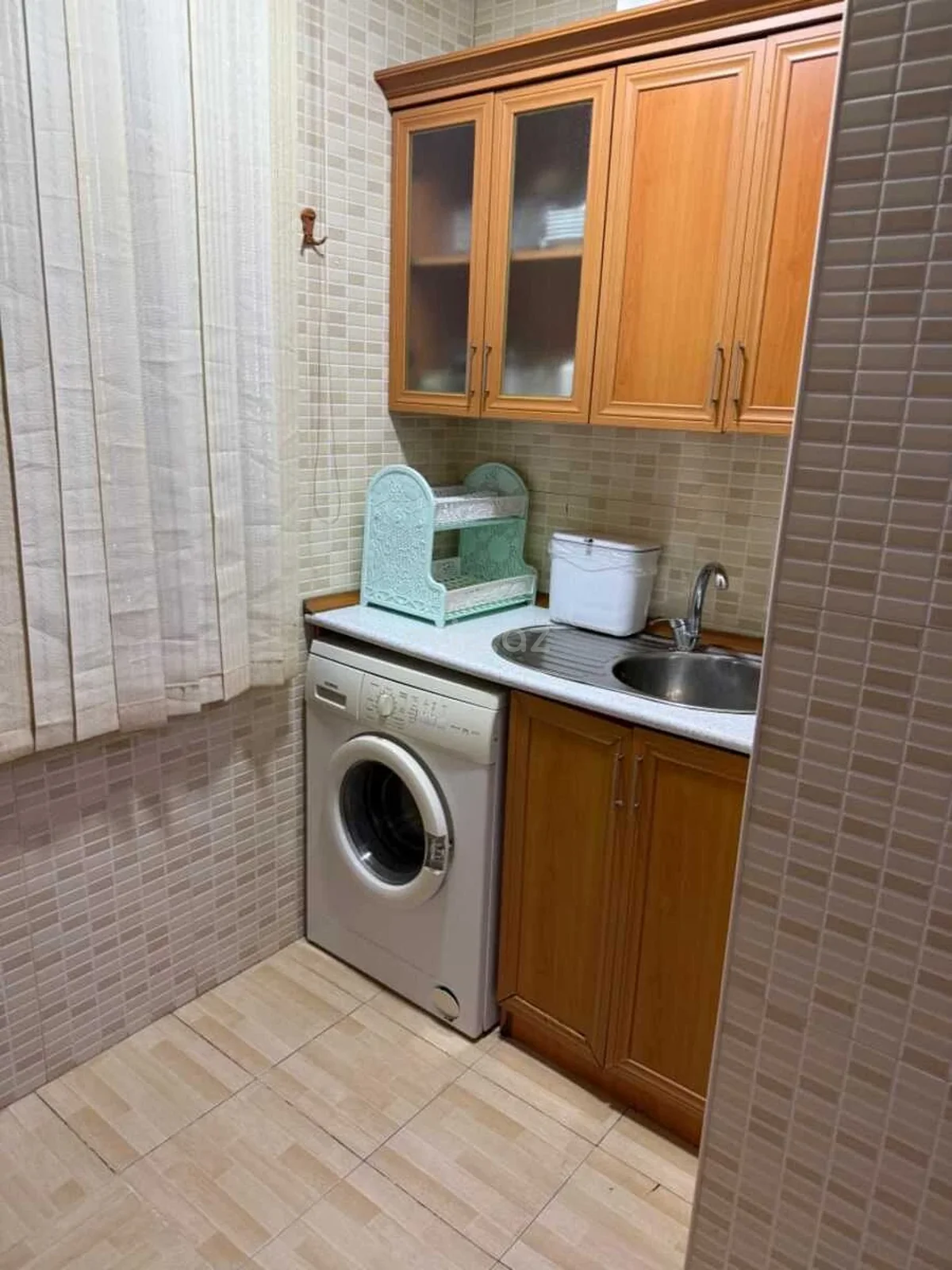 Kirayə 3 otaqlı mənzil Neftçilər metrosu yaxınlığında — Mənzil, Bakı (5)
