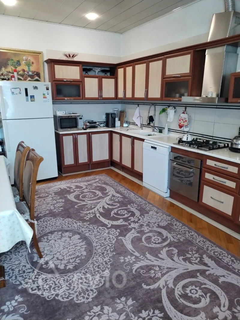 9 otaqlı həyət evi, 640 m², Koroğlu küc — Ev, villa, Bakı (9)