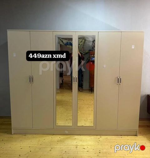 Dörd qapılı paltar şkafı, krem rəng. Ön hissədə iki ədəd tam boy güzgü — Bakı