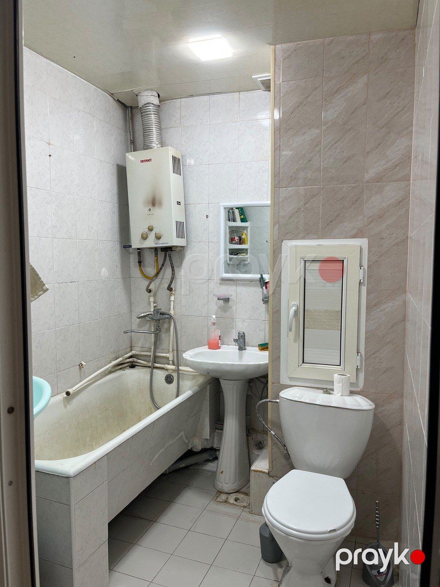 Satılır 2 otaqlı köhnə tikili 42 m² — Mənzil, Bakı (12)