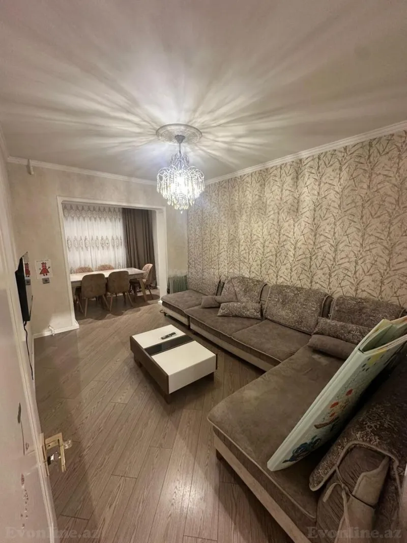 Satılır 2 otaqlı Mənzil Köhnə tikili 60 m² Bakı, Nərimanov r., Xalqlar Dostluğu m — Bakı