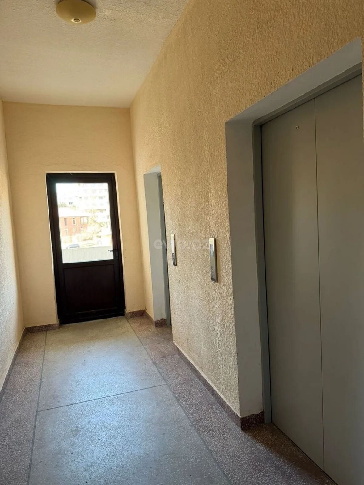 2 otaqlı tam təmirli mənzil satılır Köhnə Günəşli qəsəbəsində — Mənzil, Bakı (12)