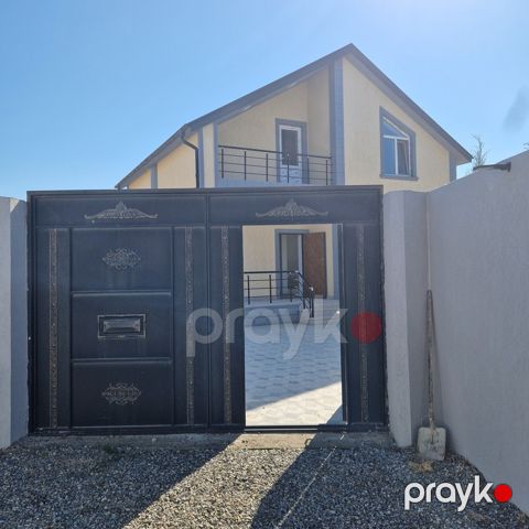 Satılır 4 otaqlı həyət evi/bağ evi 130 m² — Bakı