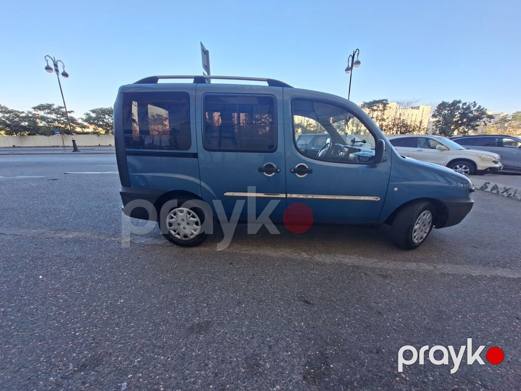 Fiat Doblo (mavi rəng, miniven/furqon) Xüsusiyyətlər: - Korpus: 5 — Avtomobillər, Bakı (3)