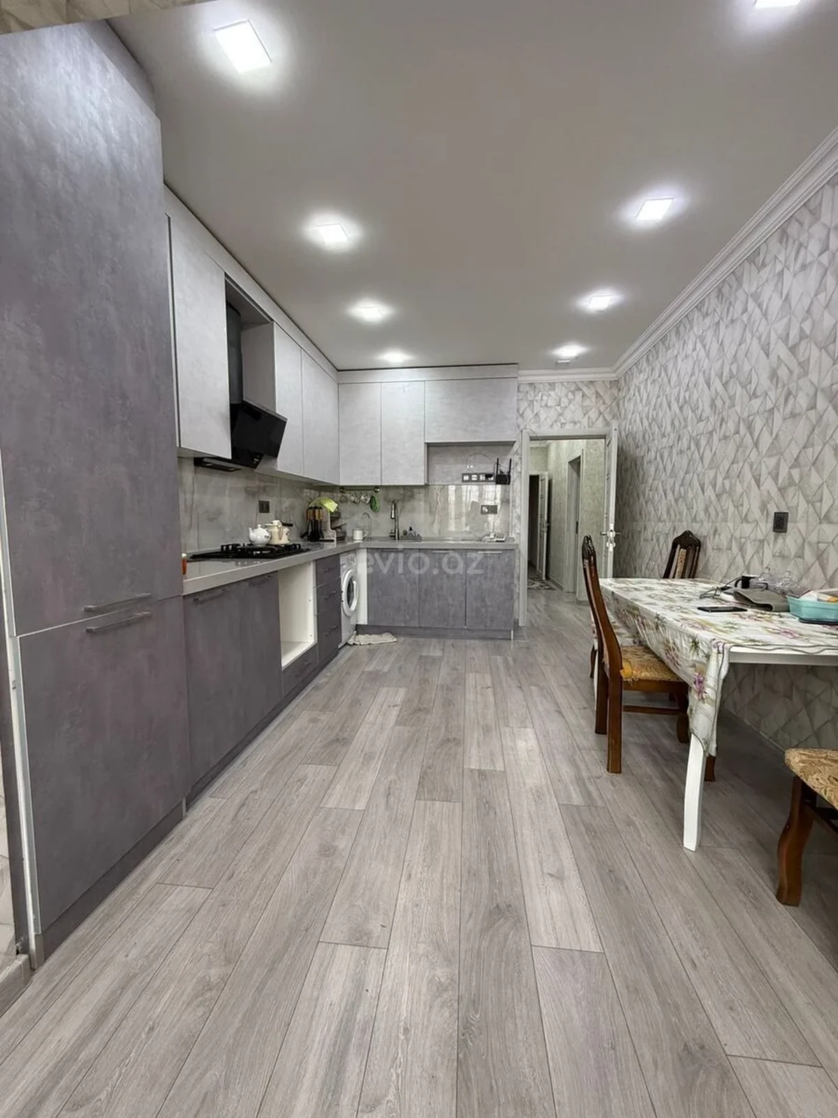 5 otaqlı tam təmirli mənzil satılır Qaraçuxur qəsəbəsində — Bakı