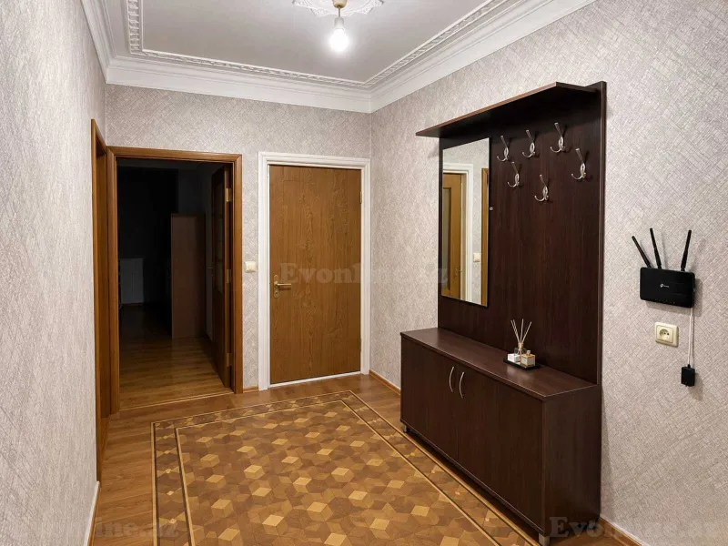 Kirayə verilir 3 otaqlı Mənzil Köhnə tikili 68 m² Bakı, Yasamal r., İnşaatçılar m — Mənzil, Bakı (3)