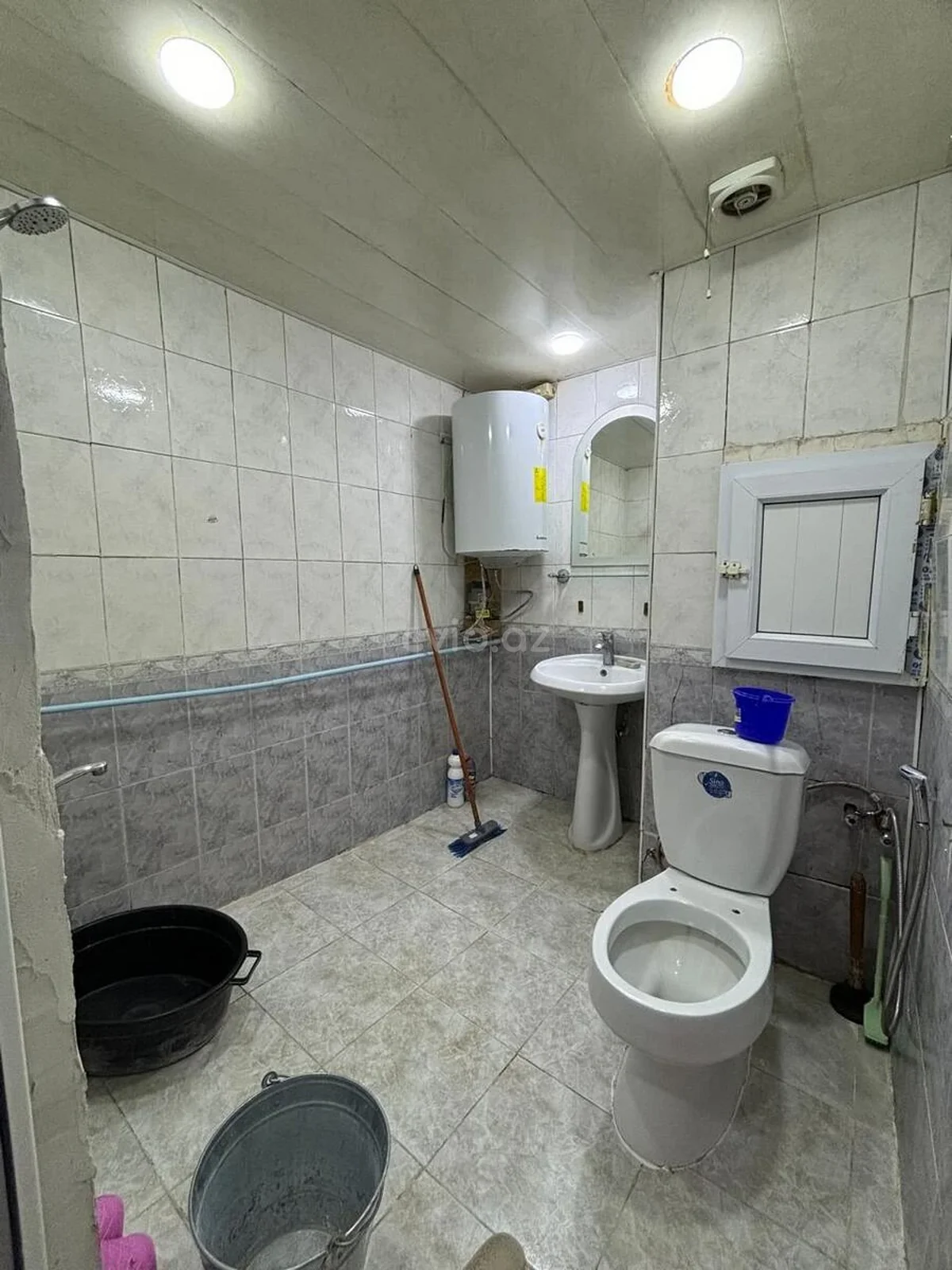 Kirayə 2 otaqlı mənzil Xalqlar Dostluğu metrosu yaxınlığında — Mənzil, Bakı (6)