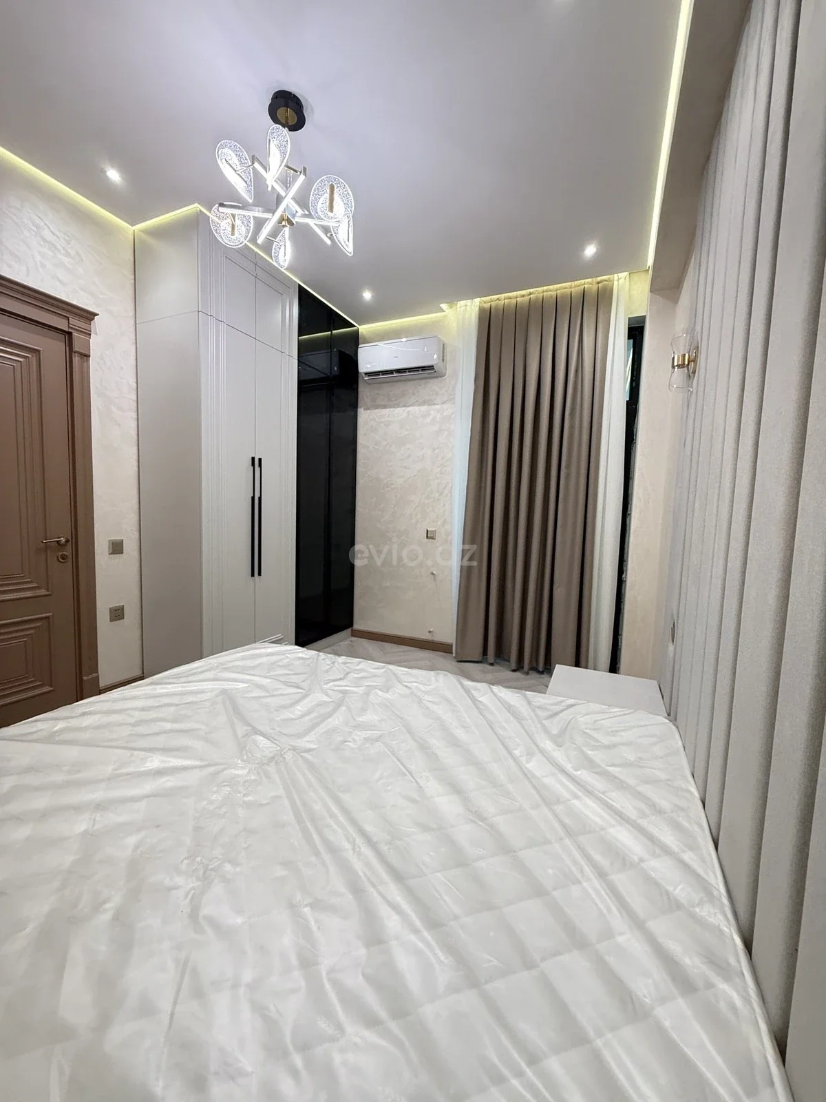 Kirayə 2 otaqlı mənzil Neftçilər metrosu yaxınlığında — Mənzil, Bakı (11)