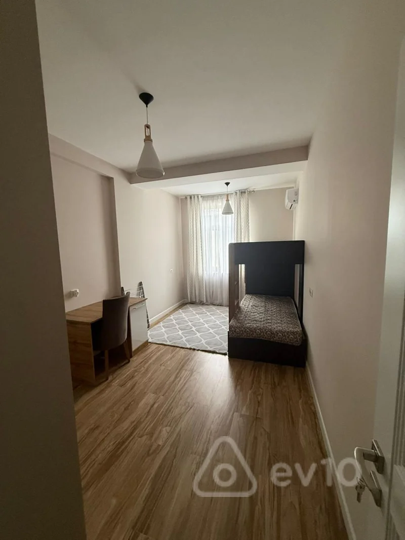 3 otaqlı mənzil, 100 m², Qurban Abbasov küçəsi — kirayə — Mənzil, Bakı (8)
