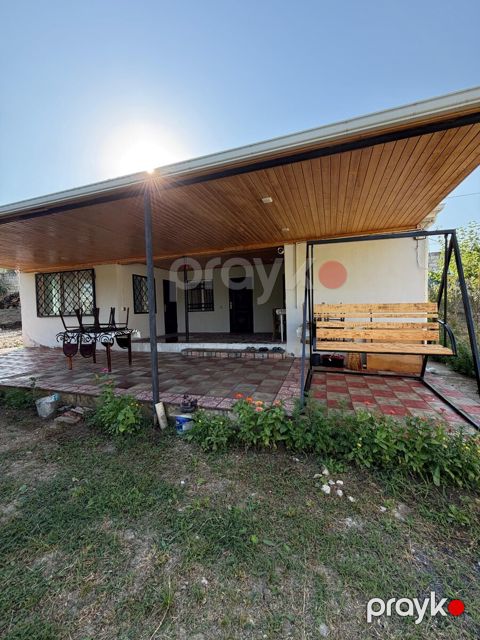 Bağ evi kirayə verilir, Şabran r — Şabran
