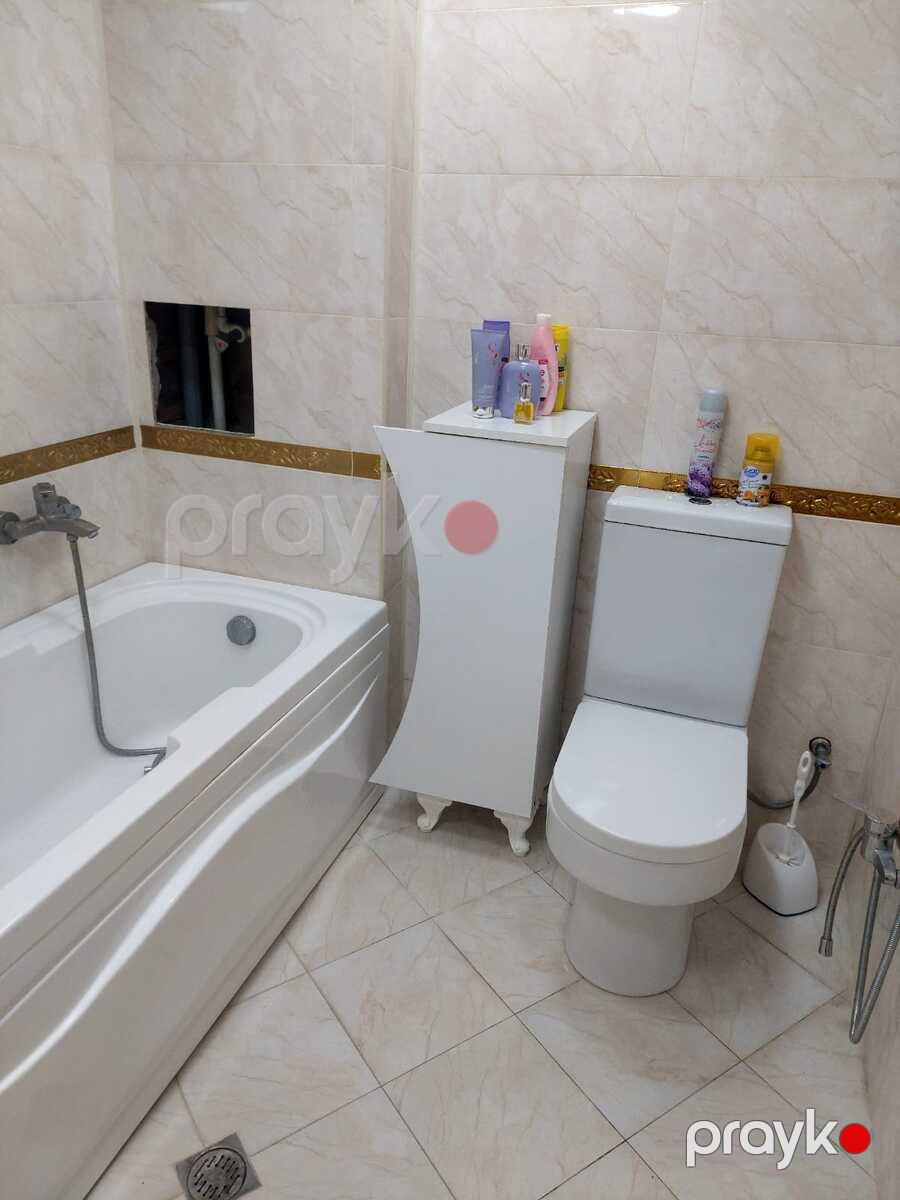 Satılır 2 otaqlı köhnə tikili 65 m² — Mənzil, Bakı (8)