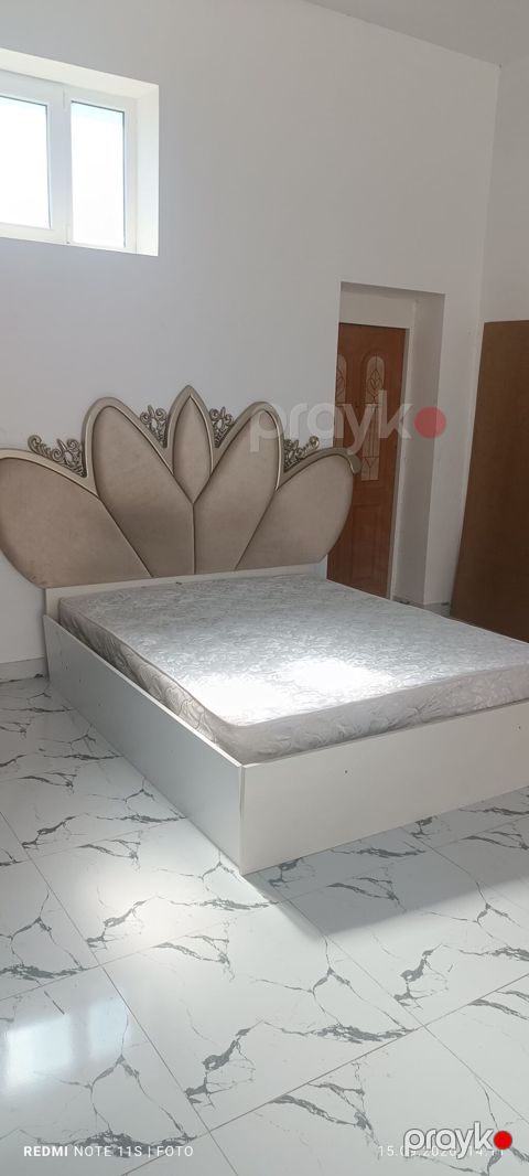Bazalı taxt satılır 135₼.ölçü 1 60/2m.Ünvan Savalan sekine — Bakı